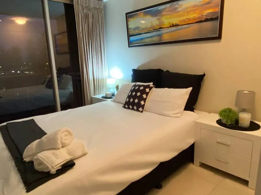 Central Mooloolaba Beachfront Apartment - Located In Sandcastles Resort