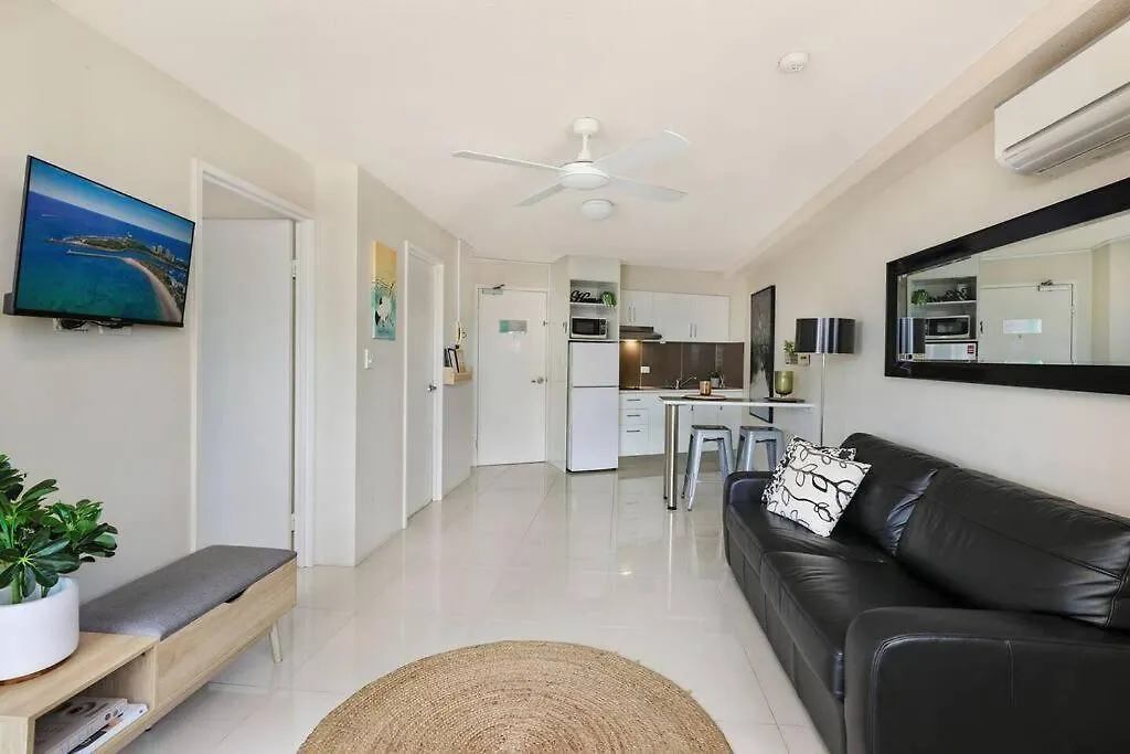 Central Mooloolaba Beachfront Apartment - Located In Sandcastles Resort